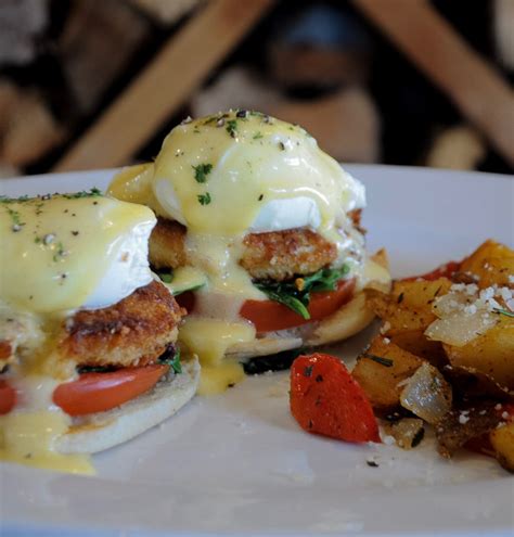 Crab Cake Benedict