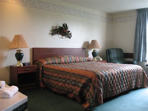 Bridgeport Inn Motel - Wisconsin Great River Road