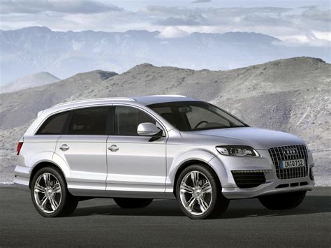 2009 Audi Q7 V12 TDI Specs, Top Speed & Engine Review