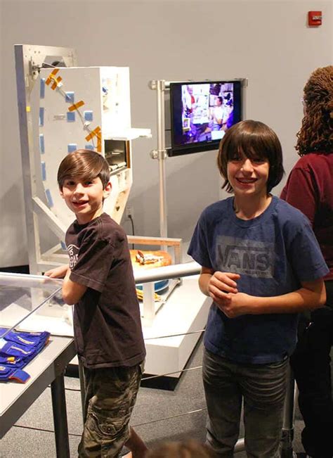 A Visit to the Endeavor Space Shuttle at the California Science Center ...