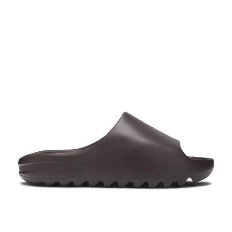 Yeezy Slides ‘soot’ - Balenclaga