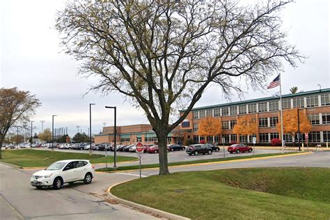 School guard tried seducing Downers Grove high school student – Private Officer Magazine