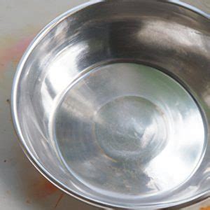 How to Clean an Aluminum Pan: Boiling Water, Baking Soda, Vinegar ...