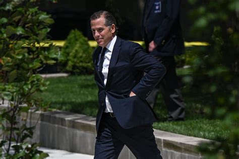 A Timeline of Hunter Biden’s Life and Legal Troubles - The New York Times