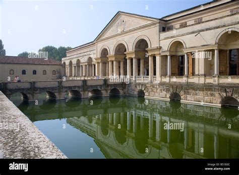 Palazzo Te, Mantua, North Italy. Mannerist architecture by Giulio ...