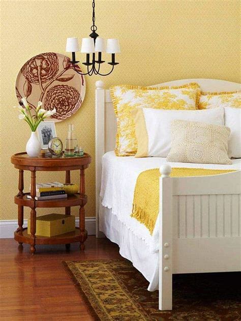 15 Happy, Yellow Bedrooms That Will Inspire You