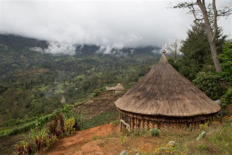 Women as Drivers of Change in Papua New Guinea - CARE Climate Change