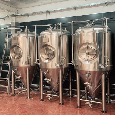 Hot Sale 1000L Complete Industrial Professional Beer Brewing Equipment Made of High Quality ...