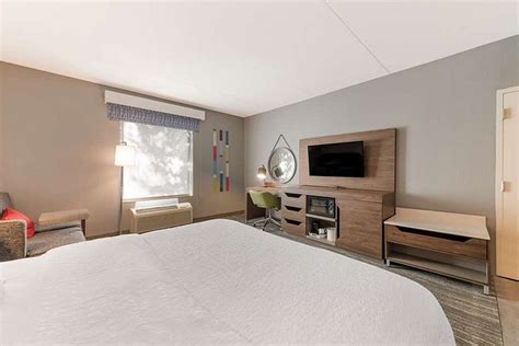 HAMPTON INN & SUITES CHARLOTTE AIRPORT $117 ($̶1̶4̶4̶) - Updated 2023 ...