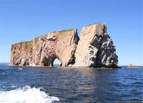 Perce Rock Facts & Information - Beautiful World Travel Guide