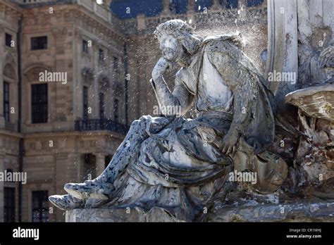 Statue of Walther von der Vogelweide, Franconia Fountain, Residenzplatz ...