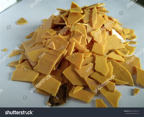 Sodium Sulfide Flakes On White Background Stock Photo 2023539722 | Shutterstock