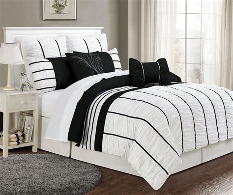 nice Black And White Bedding Sets Check more at http://mywoolrich.com/black-and-white-bedding ...