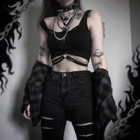 alternative.dark.grunge style⛓ (@lxshlouise) posted on Instagram • Jul 8, 2020 at 3:15pm UTC ...