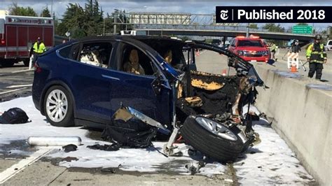 Tesla Says Crashed Vehicle Had Been on Autopilot Before Fatal Accident ...