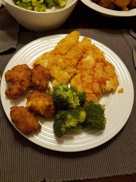 [Homemade] Fried catfish, hushpuppies, and broccoli : r/food