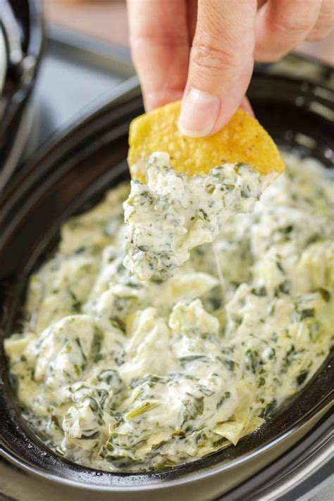 Crockpot Spinach Artichoke Dip {Best Party Dip!} | Lil' Luna