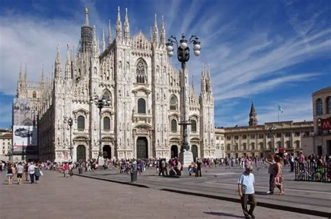 Milan Cathedral - greatest Gothic cathedral in Italy | Wondermondo