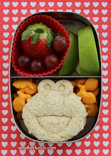 Elmo Sandwich preschool lunch in a Lunchbots Pico snack bo… | Flickr