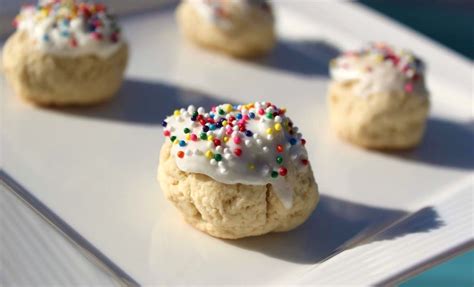 Grandma's Soft Italian Wedding Cookies with Frosting (Wedding Tray Cookies) | What's Cookin ...