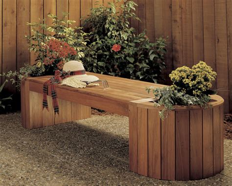 Planter/Bench Combo Woodworking Plan from WOOD Magazine