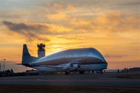 NASA’s giant ‘Super Guppy’ plane delivers the agency’s spacecraft to Ohio - The Verge