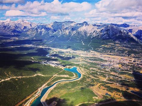 9 Calgary hiking trails you need to conquer | Daily Hive Calgary | Mountains, Camping and hiking ...