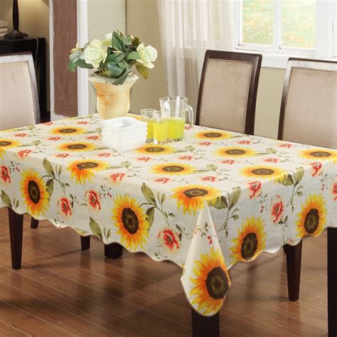 Vinyl Tablecloth Flannel Backed Round — Randolph Indoor and Outdoor Design