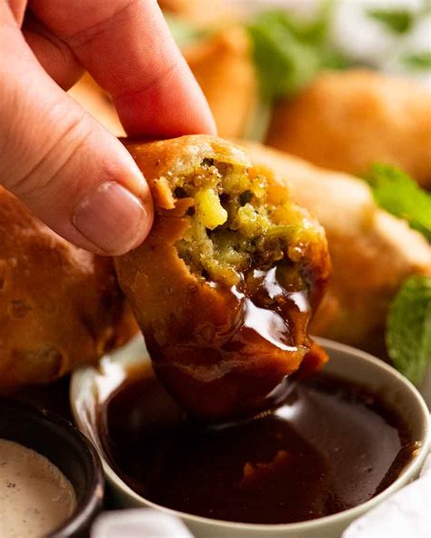 Samosa recipe | RecipeTin Eats