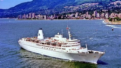 The classic, original 'Sea Princess' of P&O/Princess Cruises. | Princess cruise lines, Passenger ...