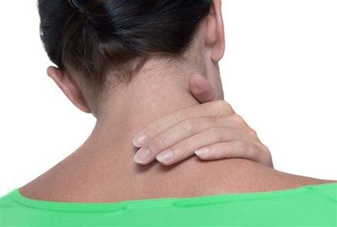 Pinched Nerve in Neck - Symptoms, Causes, Treatment - HubPages