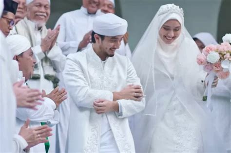 Sinopsis 172 Days (2023): Perjalanan Cinta Haru Zira dan Ameer - Dafunda.com