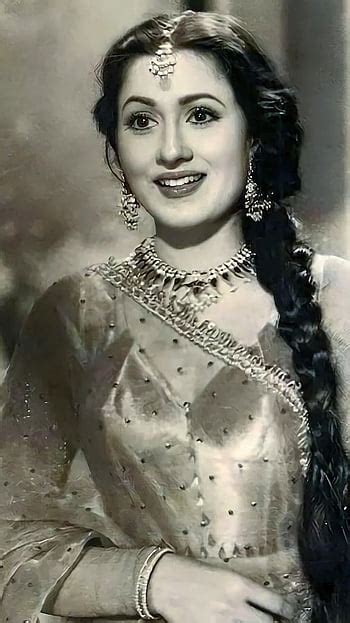 Indian actress Madhubala aged 25 in the 1950s. : r/OldSchoolCool