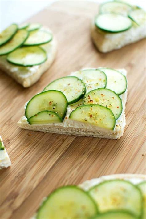 Cucumber Cream Cheese Sandwiches with zesty cream cheese and crisp ...