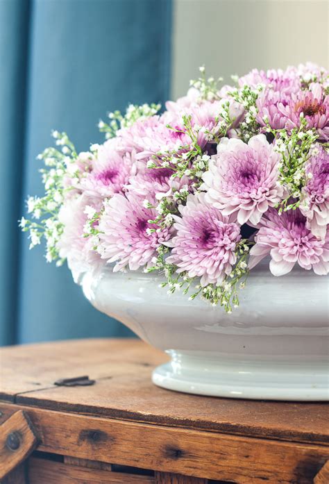 How to Make a Beautiful Flower Arrangement - Sweet Pea