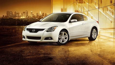 Altima Coupe | 2 Door Coupe & Sedan Cars | Nissan USA