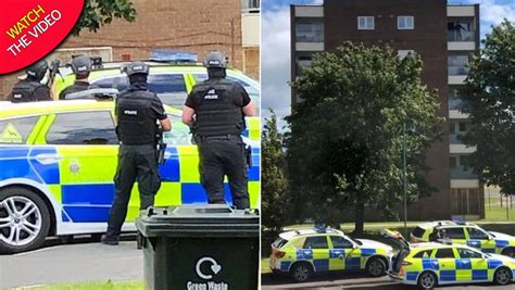 'Live hostage situation' as armed police close off residential road ...