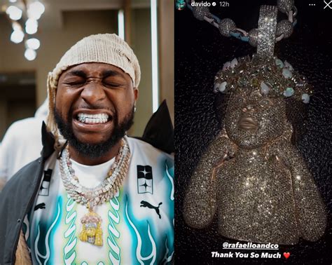 Davido shows off new gold necklace, diamond teeth (Photos) - P.M. News