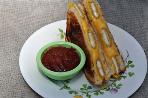 Denny's Fried Cheese Melt Recipe - (4.3/5)