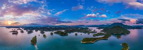 Qiandao Lake Scenic Spot is a large artificial lake formed due to the construction of Xinan ...