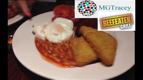 Beefeater Grill typical full English breakfast but this one spins! - YouTube