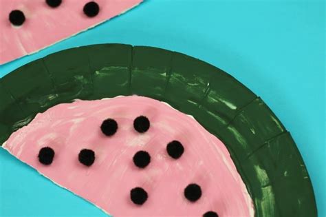 Paper Plate Watermelon Craft - Crafts on Sea