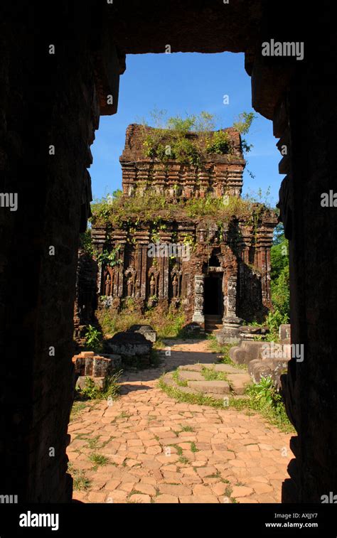 My Son Hindu Temples complex , Quang Nam province Vietnam Stock Photo - Alamy