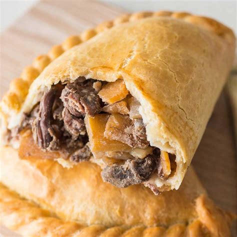 Gourmet Mixed Cornish Pasty (26 No) – Proper Pasty Company