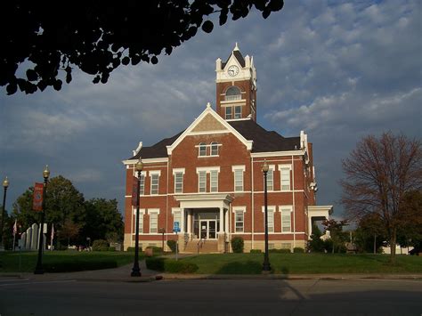 Best Towns to Live in Missouri 2016 | Perryville missouri, Missouri, Courthouse