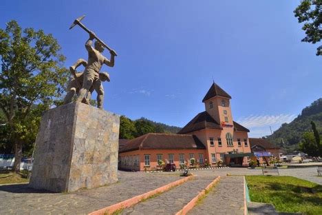 My Purple World : Travelling to Ombilin Coal Mining Heritage of Sawahlunto