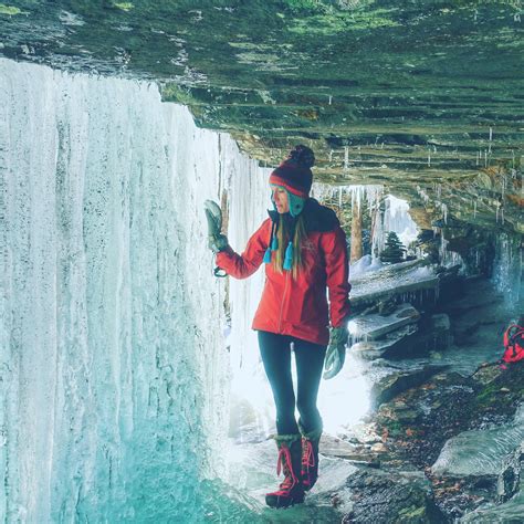 Venturing into the ice caves of the Catskills Park in New York [OC] : r ...