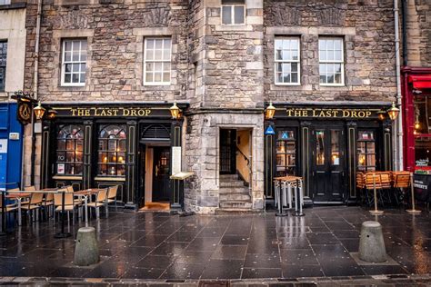 11 Cheap Pubs In Edinburgh For Backpackers | Wayfaring Kiwi