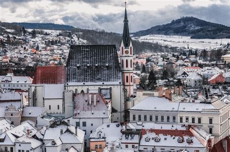 Premium Photo | Cesky krumlov winter day