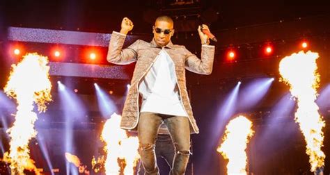 Tinie Tempah - 'Written In The Stars' (Live Performance, Jingle Bell Ball 2013) - Capital